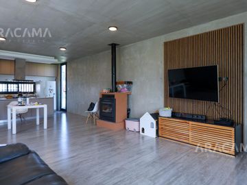 Casa en VENTA en Lares de Canning
