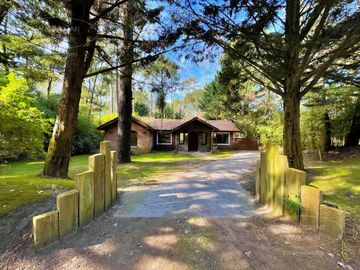 Casa Chalet c/ Enorme Jardín - 7 Personas - Carilo