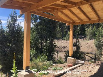 VENTA Casa 2 dormitorios Cochera cubierta UF 1 B° Norte, Villa La Angostura