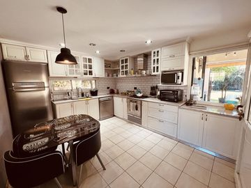 venta Casa en Cadaques (Funes Hills)