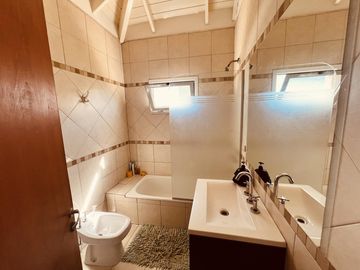 venta Casa en Cadaques (Funes Hills)