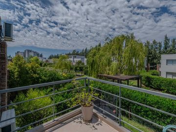 Departamento tipo duplex de 4 amb  en venta en El Sendero - Nordelta