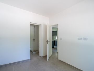 Casa en venta en Haras Santa Maria Las Lomas a estrenar tres dormitorios con dependencia y pileta