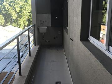 V. Ballester departamento a estrenar 2 dormitorios suite balcon c/parrilla edificio c/pileta, venta
