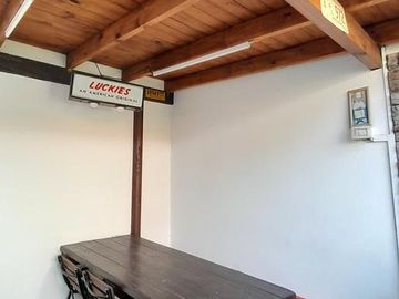 CARAPACHAY -IMPECABLE DÚPLEX DE 4 AMB CON COCHERA Y JARDÍN!!