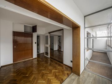 Marcelo T. de Alvear 1300, Duplex 4 Ambientes con Dependencia, Reciclado en Recoleta