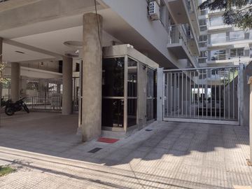 Venta - Departamento - 1 ambiente frente  con balcon  - Vicente Lopez