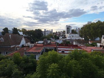 Venta - Departamento - 1 ambiente frente  con balcon  - Vicente Lopez