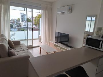 Venta - Departamento - 1 ambiente frente  con balcon  - Vicente Lopez