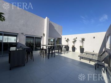 Venta de departamento 3 ambientes con balcón en Wilde
