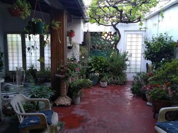 CASA 4 AMB EXCELENTE UBICACION