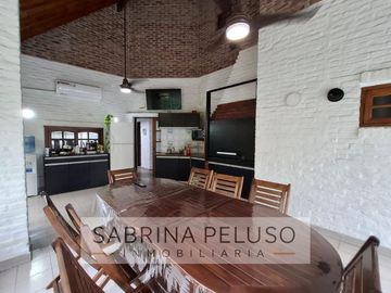 Casa en Canning (E. Echeverria)