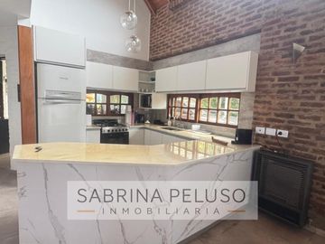Casa en Canning (E. Echeverria)