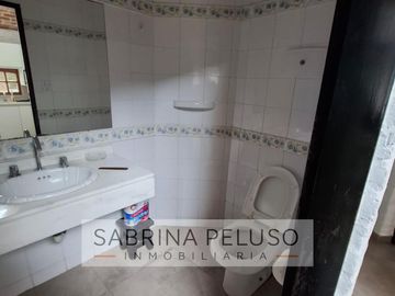 Casa en Canning (E. Echeverria)