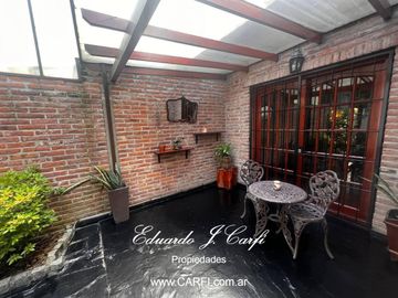 PH en  venta Castelar Norte