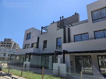 Departamento de 4 ambientes a estrenar en Town Kiri