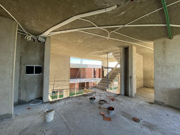 Casa a estrenar Los Barrio Puentes Nordelta