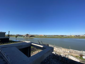 Casa a estrenar Los Barrio Puentes Nordelta