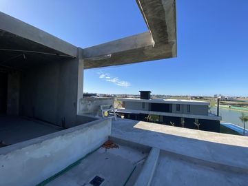 Casa a estrenar Los Barrio Puentes Nordelta