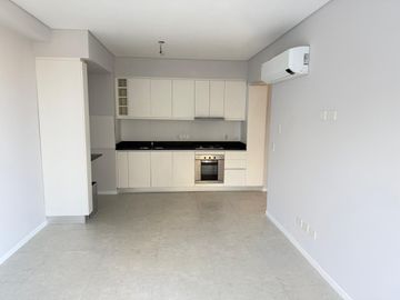 Departamento a estrenar en  alquiler de 1 dormitorio con cochera