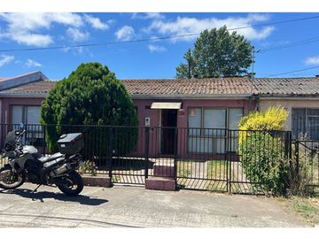 VENDO CASA LORENZO ARENAS, 140 M2