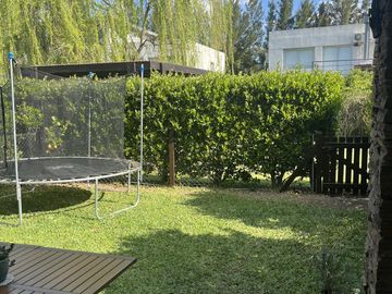 Casa tipo duplex de 4 amb  en venta en El Sendero - Nordelta