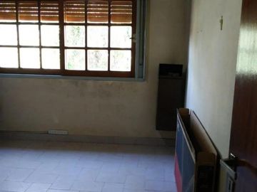 Casa en venta - 4 Dormitorios 3 Baños - Cochera - 300Mts2 - Cañuelas