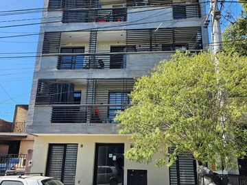 Hermoso monoambiente con balcón en Paso de los Andes al 500, Barrio El Bosque