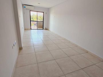 Hermoso monoambiente con balcón en Paso de los Andes al 500, Barrio El Bosque
