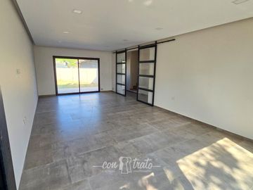 Casa en Granja de Funes 3 dormitorios dos baños a estrenar. APTO CREDITO