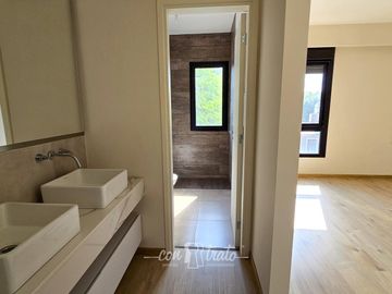 Casa en Granja de Funes 3 dormitorios dos baños a estrenar. APTO CREDITO
