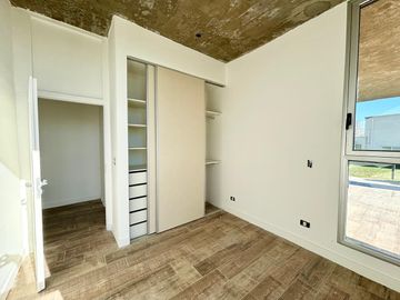 VENTA DE CASA EN SAN SEBASTIAN - AREA 2 GOLF - 4 AMBIENTES