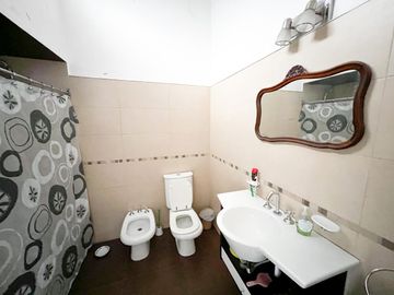 APTO BANCOR! A mtrs. Nva. Cba. - Casa Planta Alta TERRAZA CON ASADOR! 2D mas escritorio 2B.