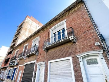APTO BANCOR! A mtrs. Nva. Cba. - Casa Planta Alta TERRAZA CON ASADOR! 2D mas escritorio 2B.