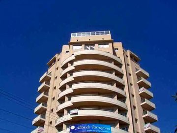 Pent House en venta - 3 dorm   2 baños   doble cochera Ctro de Escobar!