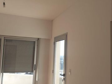 Pent House en venta - 3 dorm   2 baños   doble cochera Ctro de Escobar!