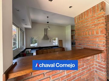 Benavidez | San Isidro Labrador - Casa en venta con 4 dormitorios y altillo
