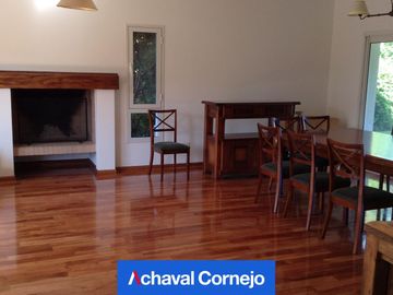 Benavidez | San Isidro Labrador - Casa en venta con 4 dormitorios y altillo