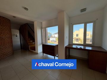 Benavidez | San Isidro Labrador - Casa en venta con 4 dormitorios y altillo