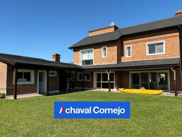 Benavidez | San Isidro Labrador - Casa en venta con 4 dormitorios y altillo
