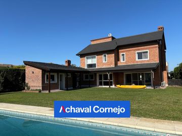Benavidez | San Isidro Labrador - Casa en venta con 4 dormitorios y altillo