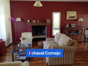 Benavidez | San Isidro Labrador - Casa en venta con 4 dormitorios y altillo