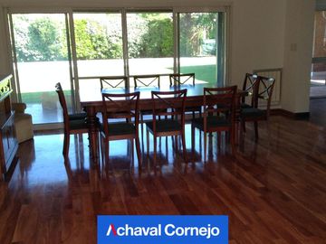 Benavidez | San Isidro Labrador - Casa en venta con 4 dormitorios y altillo