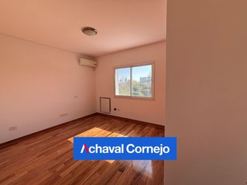 Benavidez | San Isidro Labrador - Casa en venta con 4 dormitorios y altillo
