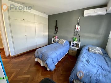 CASA 3 DORMITORIOS CON PILETA EN FISHERTON