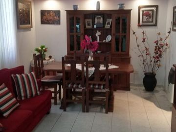 Venta Departamento 4 amb  - 2do piso por escalera - Tigre Centro