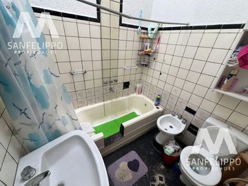 Casa en venta -  Wilde - Avellaneda