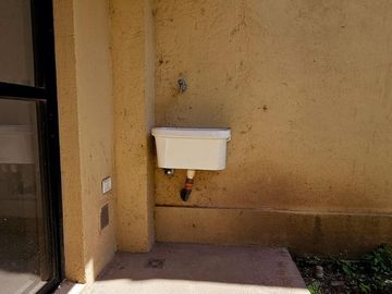 Monoambientes divisibles con patio en VENTA en Paso de los Andes al 500, barrio El Bosque