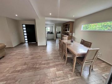 Casa en venta - 3 Dormitorios 3 Baños - 873Mts2 - San Vicente