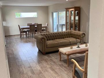 Casa en venta - 3 Dormitorios 3 Baños - 873Mts2 - San Vicente